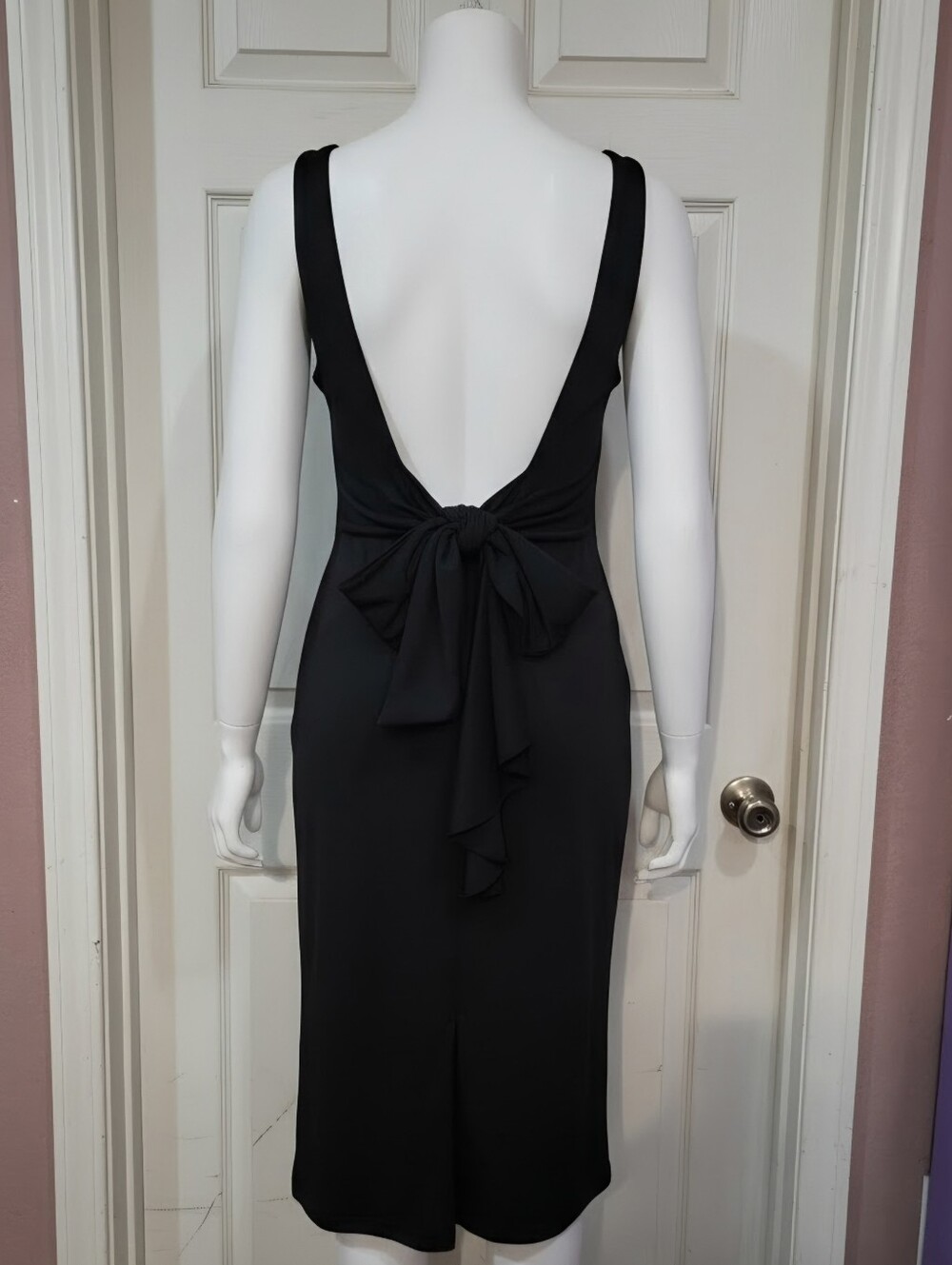 SHEIN Black Scoop Neck Tank Sheath Dress